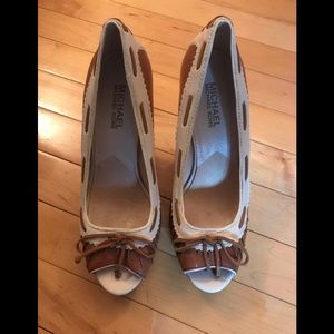 Michael Kors Size 8 leather heels